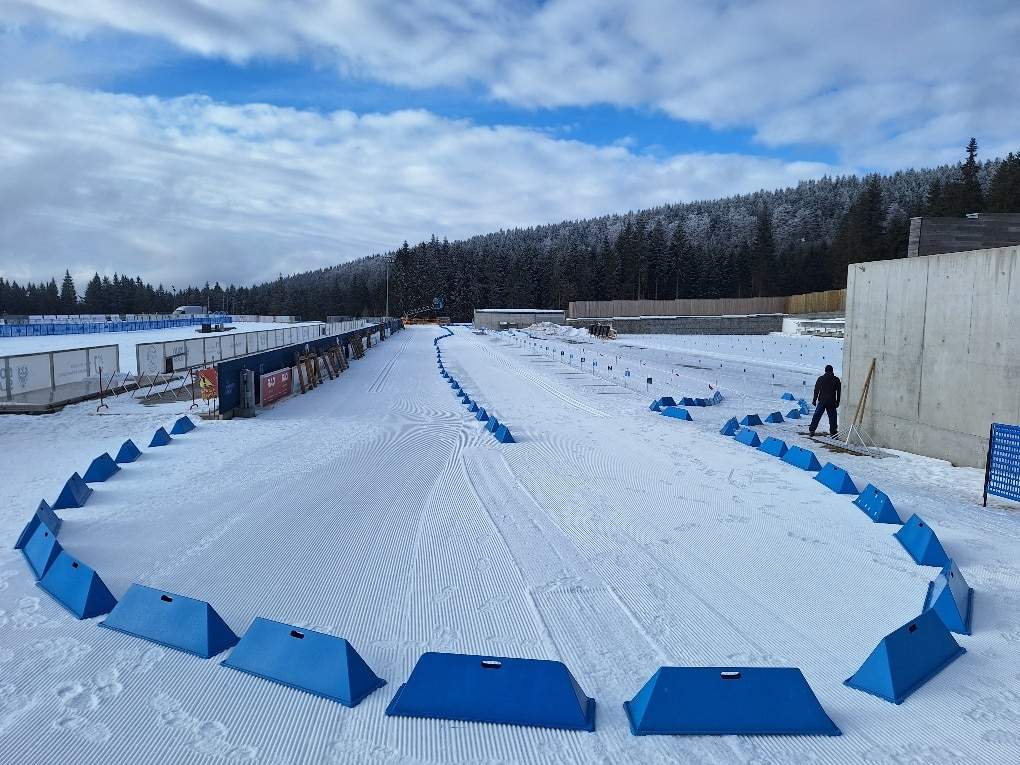 Z łukiem na nartach!