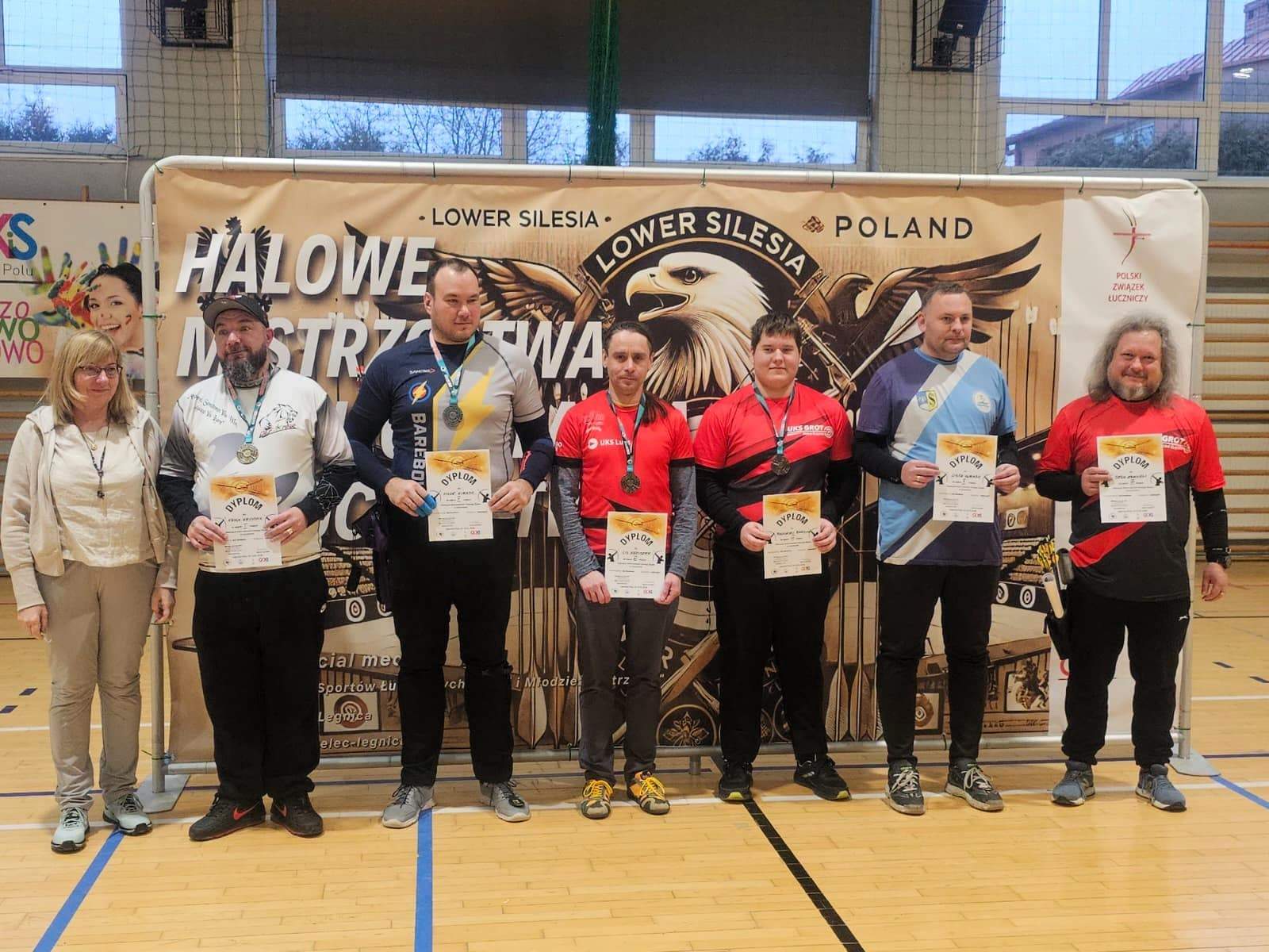UKS Luks dekoracja indywidualna łuki barebow